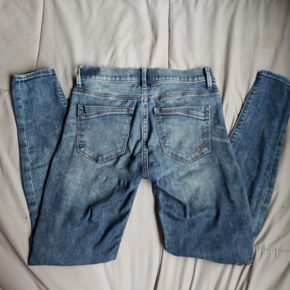 Express MIA Mid Rise Legging - Picture 2 of 6